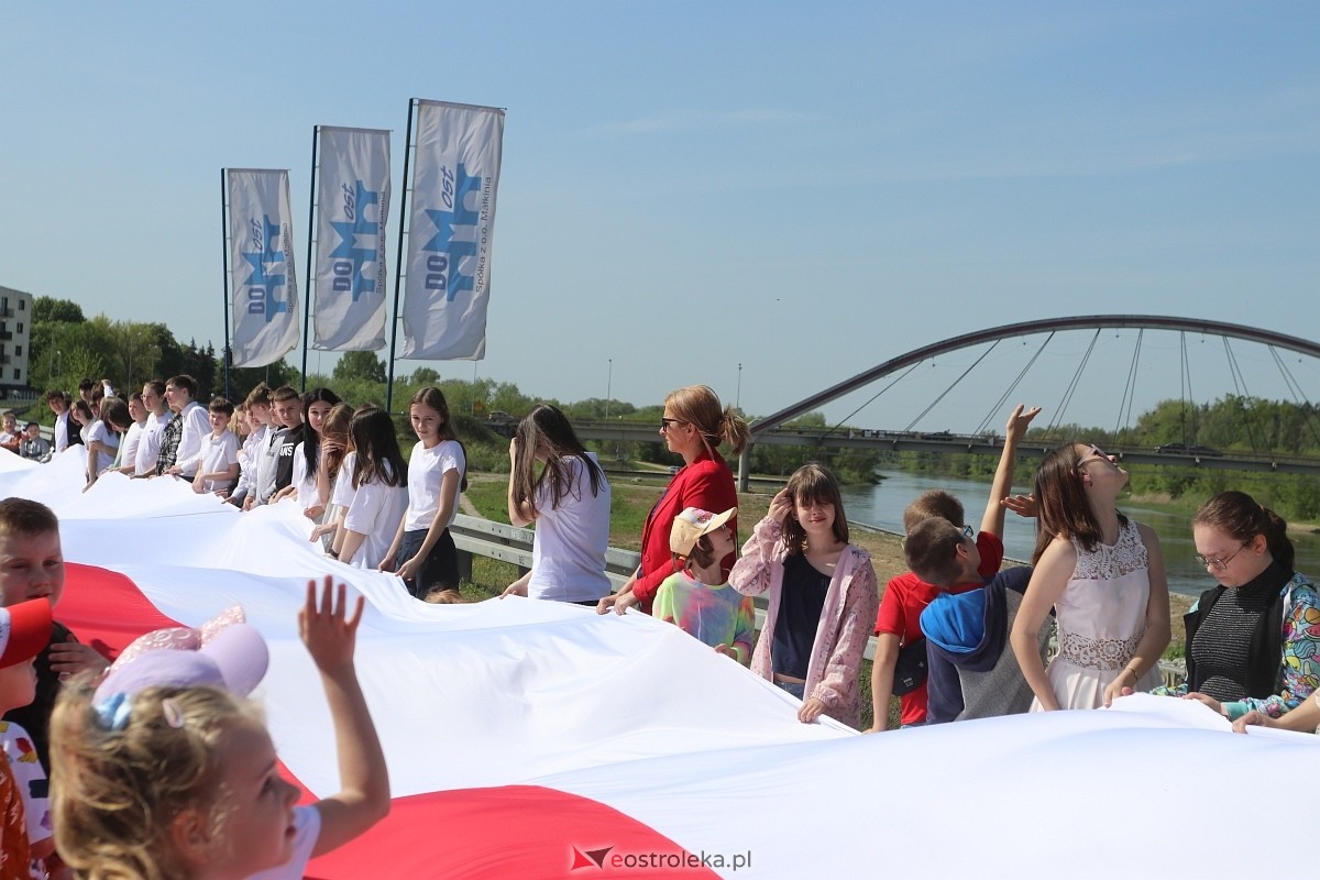 Święto Flagi w Ostrołęce - SOSW [30.04.2024] - zdjęcie #16 - eOstroleka.pl