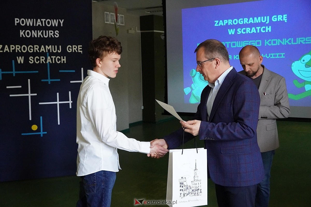 Powiatowy Konkurs “Zaprogramuj grę w Scratch” [30.04.2024] - zdjęcie #16 - eOstroleka.pl