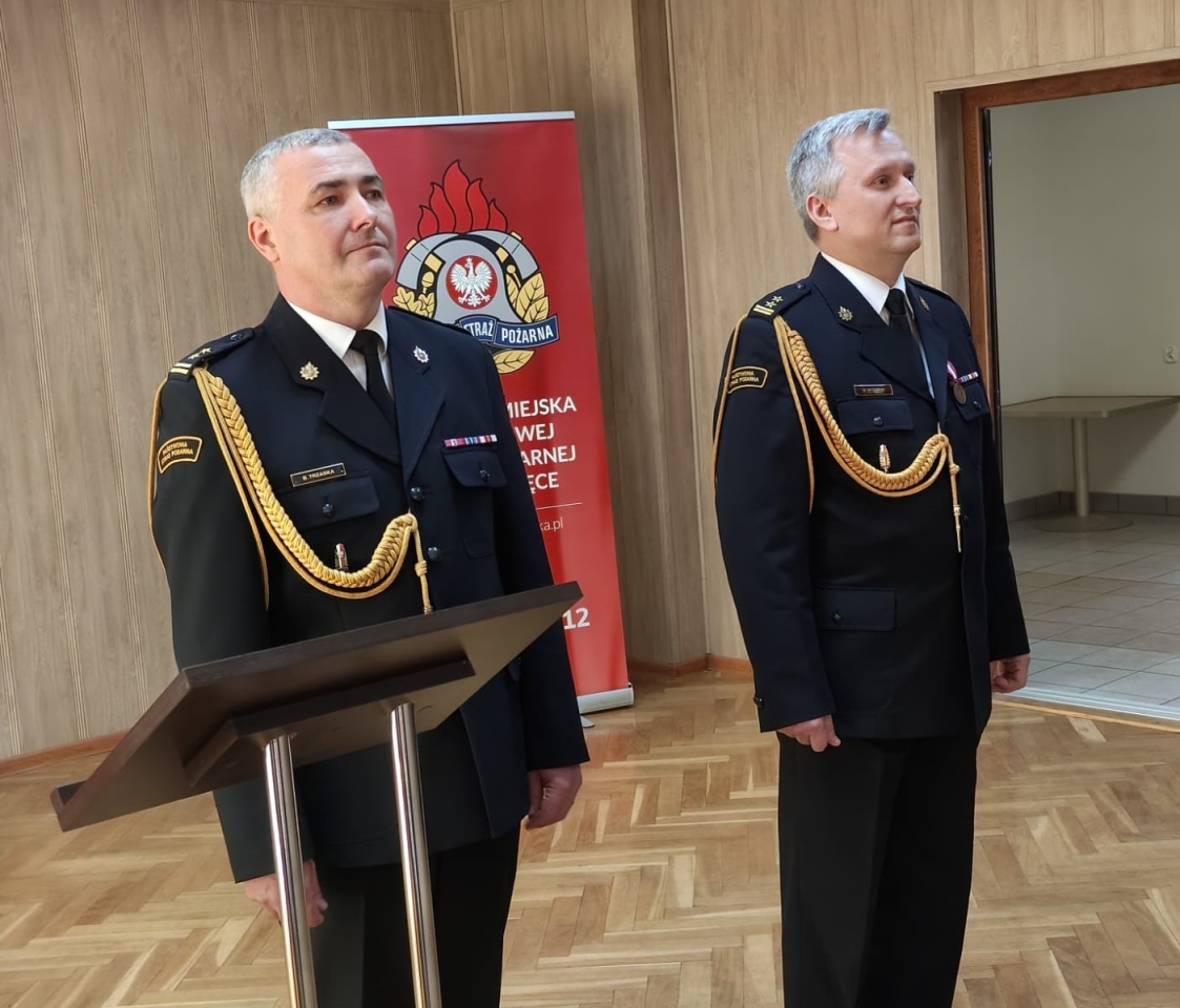 Bogdan Trzaska już oficjalnie szefem ostrołęckiej straży pożarnej [30.04.2024] - zdjęcie #3 - eOstroleka.pl