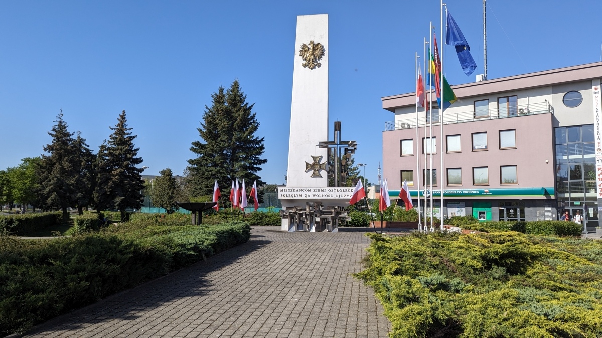 Święto Pracy z ostrołęcką lewicą [01.05.2024] - zdjęcie #20 - eOstroleka.pl
