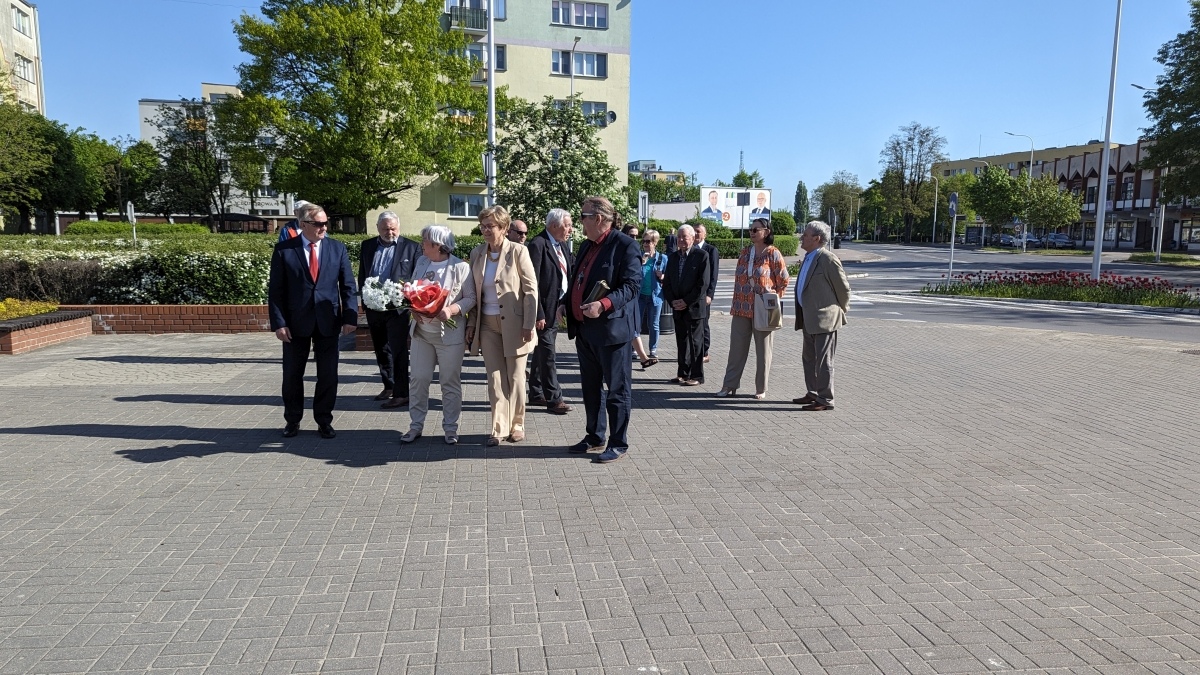 Święto Pracy z ostrołęcką lewicą [01.05.2024] - zdjęcie #18 - eOstroleka.pl