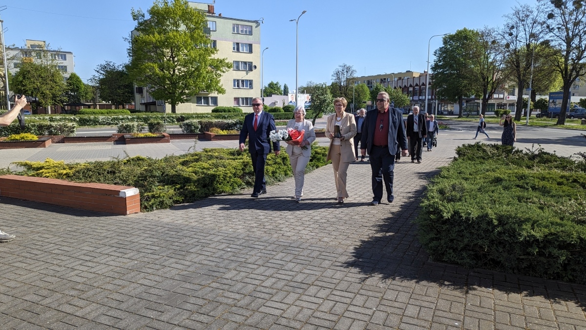 Święto Pracy z ostrołęcką lewicą [01.05.2024] - zdjęcie #15 - eOstroleka.pl