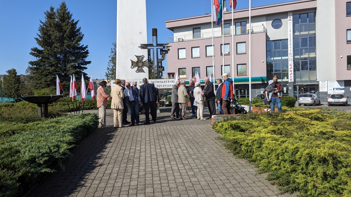 Święto Pracy z ostrołęcką lewicą [01.05.2024] - zdjęcie #1 - eOstroleka.pl