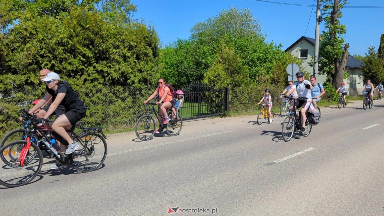 Rajd rowerowy w Święto Flagi [02.05.2024] - zdjęcie #55 - eOstroleka.pl