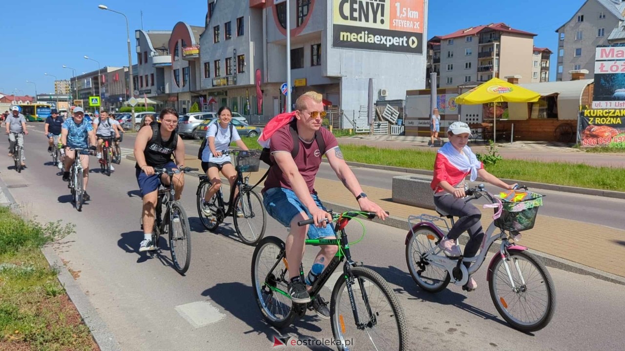 Rajd rowerowy w Święto Flagi [02.05.2024] - zdjęcie #10 - eOstroleka.pl