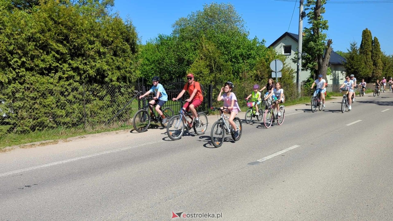 Rajd rowerowy w Święto Flagi [02.05.2024] - zdjęcie #50 - eOstroleka.pl