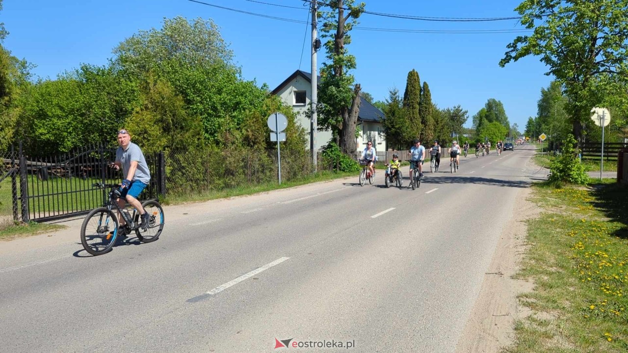 Rajd rowerowy w Święto Flagi [02.05.2024] - zdjęcie #49 - eOstroleka.pl