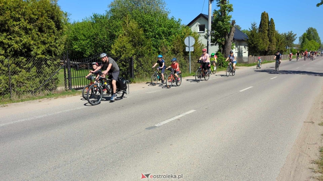 Rajd rowerowy w Święto Flagi [02.05.2024] - zdjęcie #46 - eOstroleka.pl