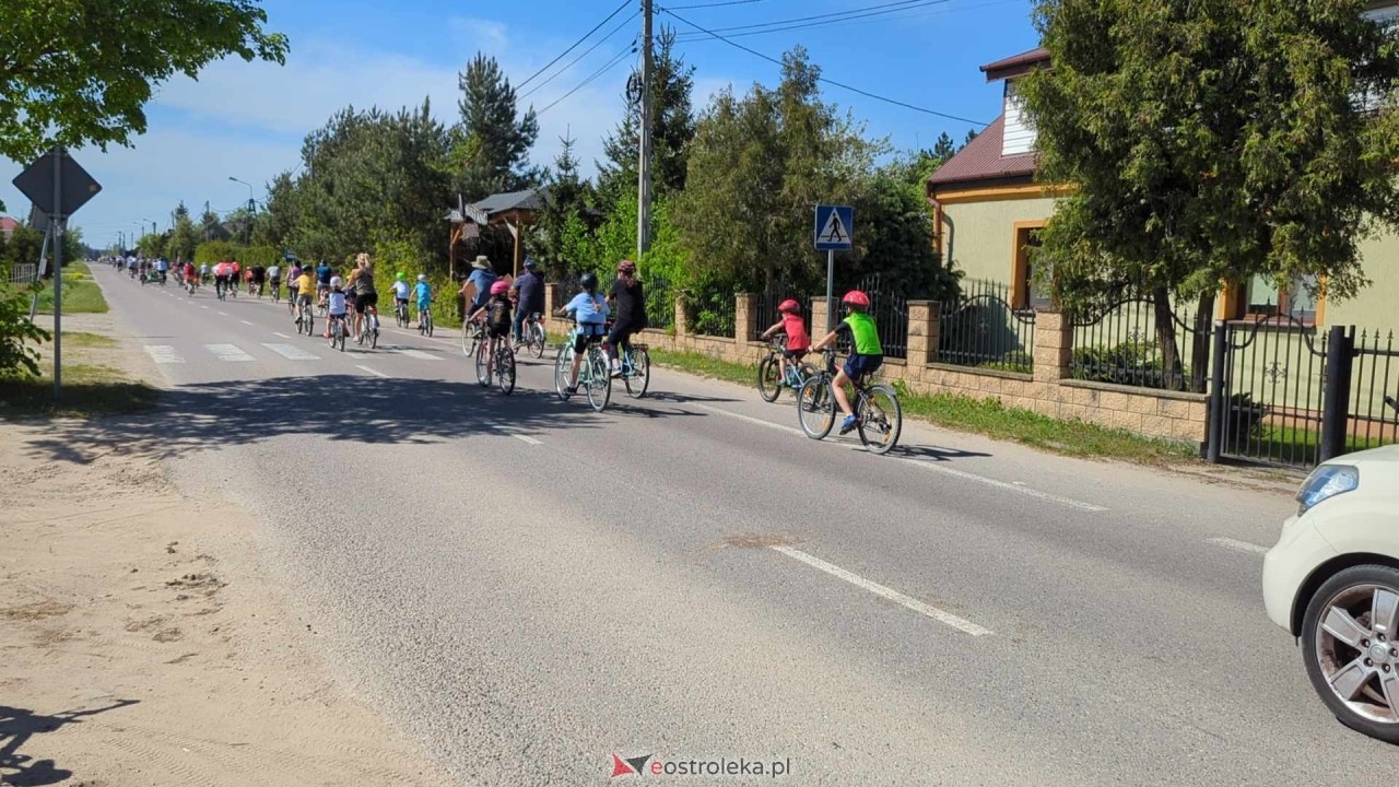Rajd rowerowy w Święto Flagi [02.05.2024] - zdjęcie #45 - eOstroleka.pl