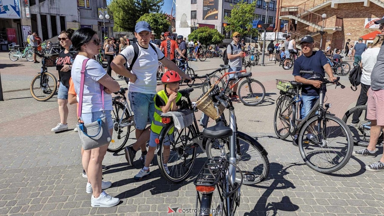 Rajd rowerowy w Święto Flagi [02.05.2024] - zdjęcie #78 - eOstroleka.pl