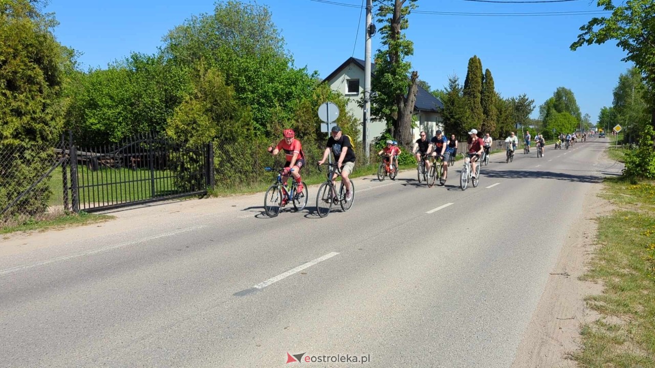 Rajd rowerowy w Święto Flagi [02.05.2024] - zdjęcie #32 - eOstroleka.pl