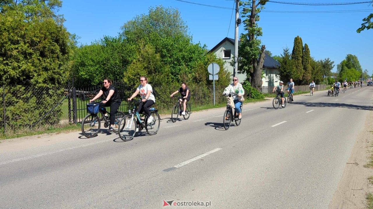 Rajd rowerowy w Święto Flagi [02.05.2024] - zdjęcie #26 - eOstroleka.pl