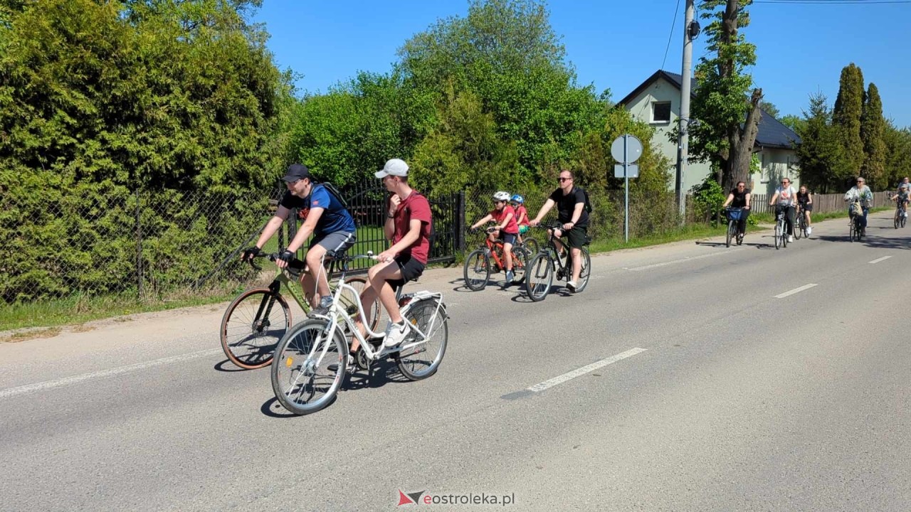 Rajd rowerowy w Święto Flagi [02.05.2024] - zdjęcie #25 - eOstroleka.pl