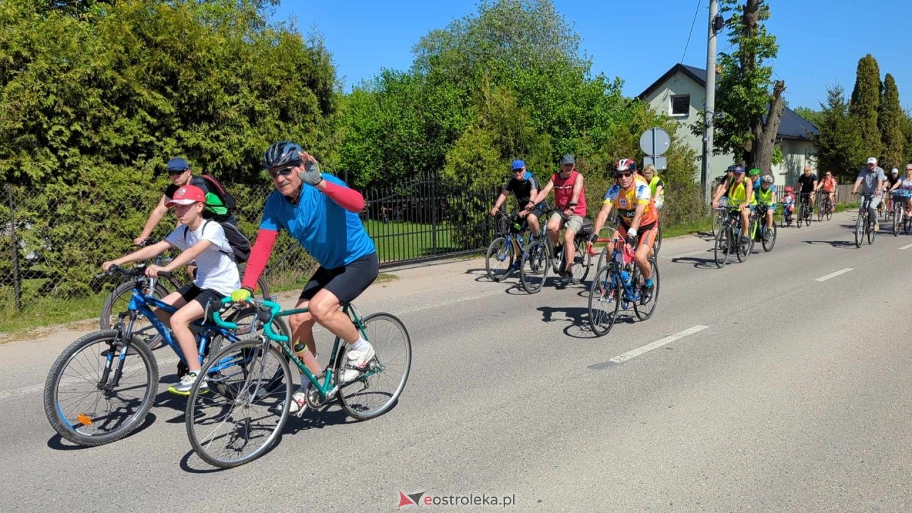 Rajd rowerowy w Święto Flagi [02.05.2024] - zdjęcie #20 - eOstroleka.pl