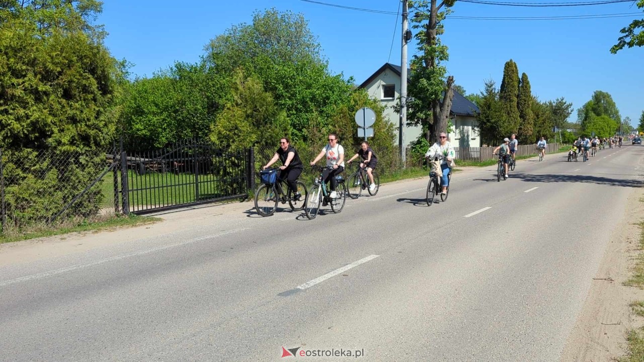 Rajd rowerowy w Święto Flagi [02.05.2024] - zdjęcie #19 - eOstroleka.pl