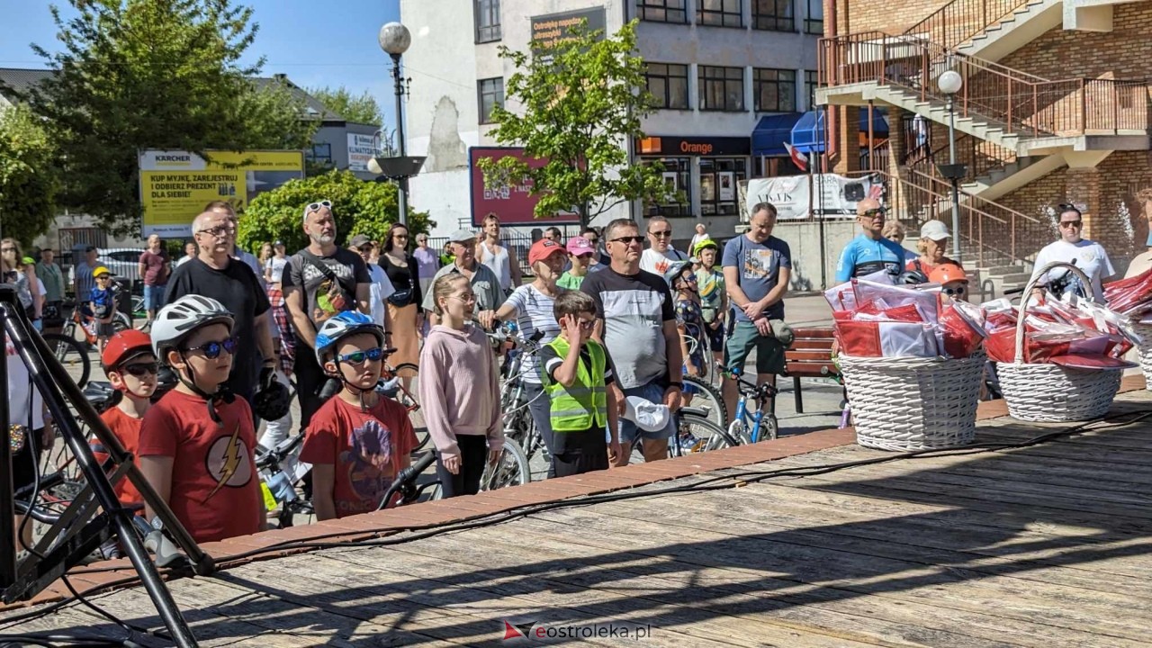 Rajd rowerowy w Święto Flagi [02.05.2024] - zdjęcie #58 - eOstroleka.pl