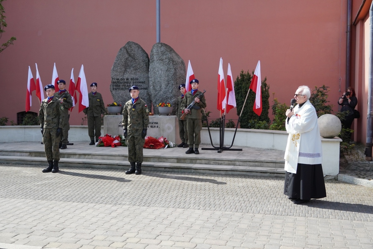 Święto Konstytucji 3 Maja w Ostrołęce [03.05.2024] - zdjęcie #112 - eOstroleka.pl