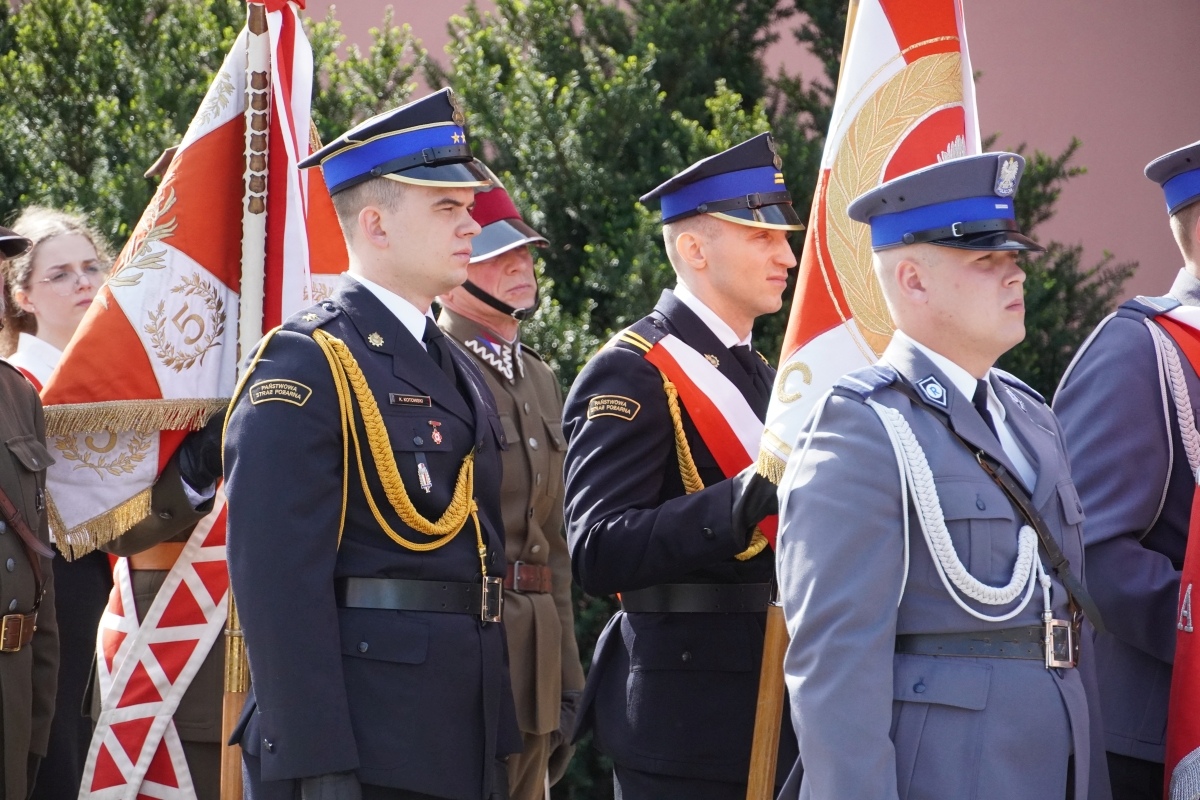 Święto Konstytucji 3 Maja w Ostrołęce [03.05.2024] - zdjęcie #64 - eOstroleka.pl