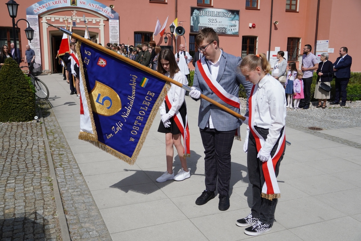 Święto Konstytucji 3 Maja w Ostrołęce [03.05.2024] - zdjęcie #52 - eOstroleka.pl