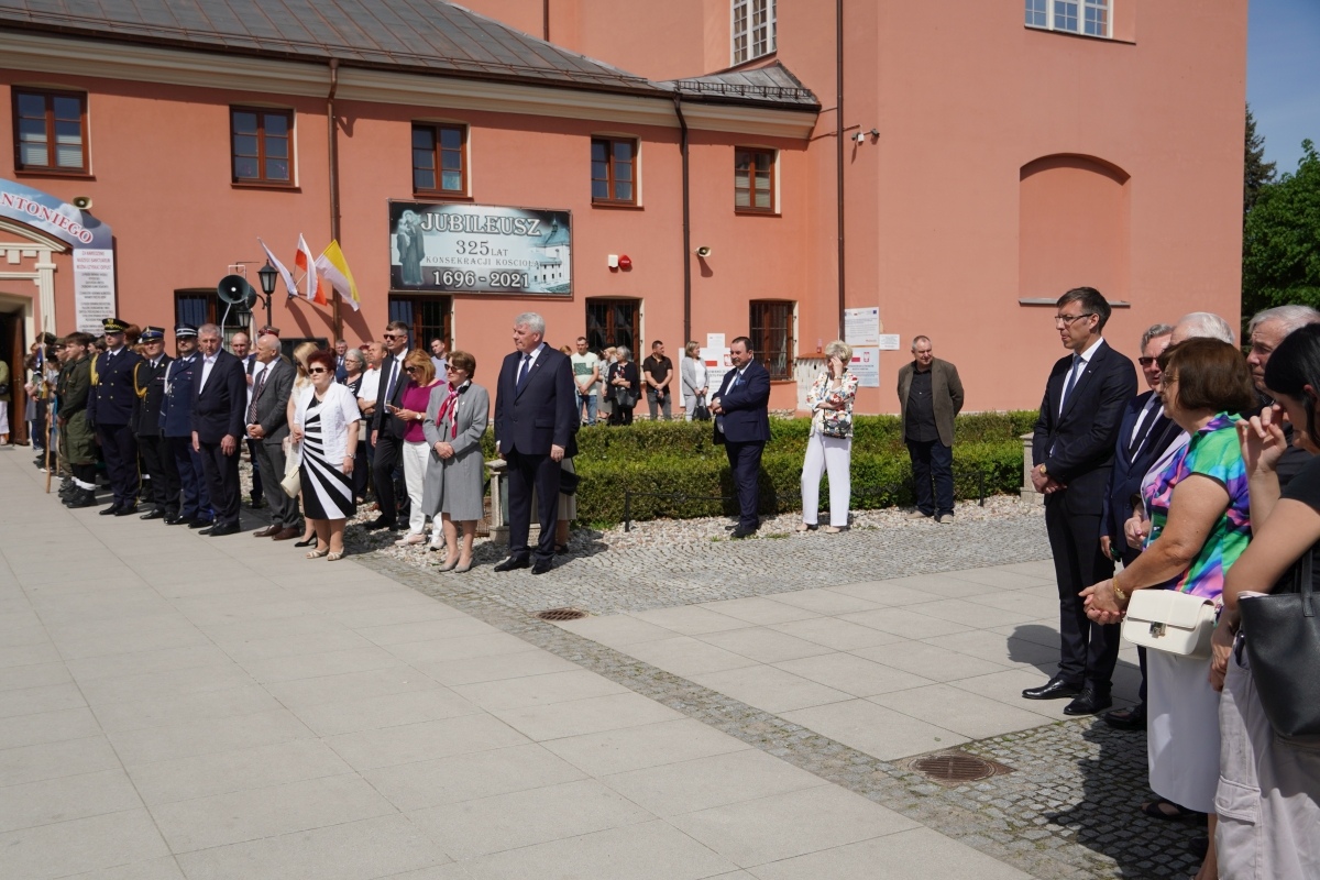 Święto Konstytucji 3 Maja w Ostrołęce [03.05.2024] - zdjęcie #15 - eOstroleka.pl