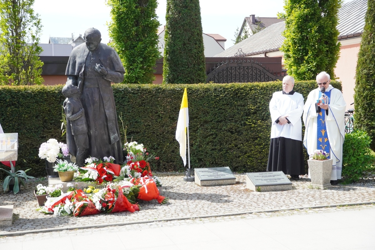 Święto Konstytucji 3 Maja w Ostrołęce [03.05.2024] - zdjęcie #12 - eOstroleka.pl