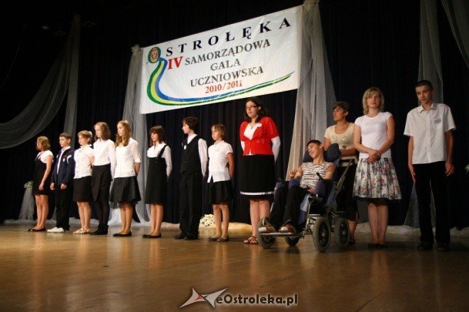 Samorządowa Gala Uczniowska (20.06.2011) - zdjęcie #30 - eOstroleka.pl