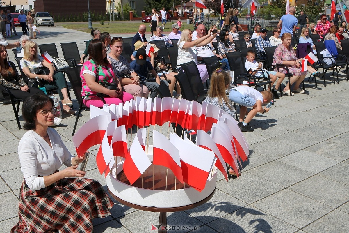 Uroczystość z okazji Narodowego Święta Konstytucji w Troszynie [03..05.2024] - zdjęcie #71 - eOstroleka.pl