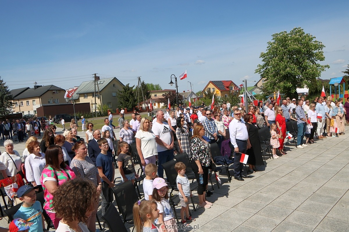 Uroczystość z okazji Narodowego Święta Konstytucji w Troszynie [03..05.2024] - zdjęcie #59 - eOstroleka.pl