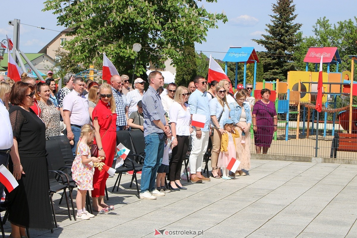 Uroczystość z okazji Narodowego Święta Konstytucji w Troszynie [03..05.2024] - zdjęcie #50 - eOstroleka.pl
