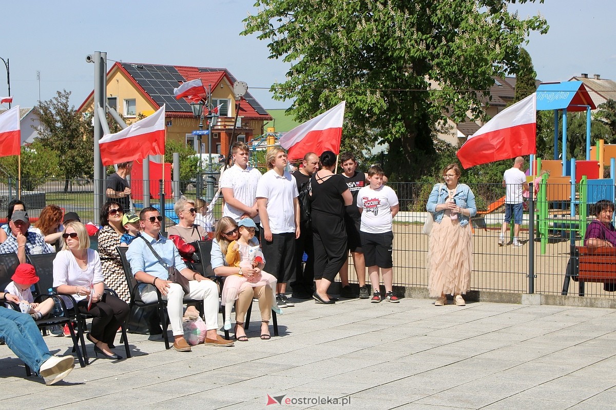 Uroczystość z okazji Narodowego Święta Konstytucji w Troszynie [03..05.2024] - zdjęcie #44 - eOstroleka.pl