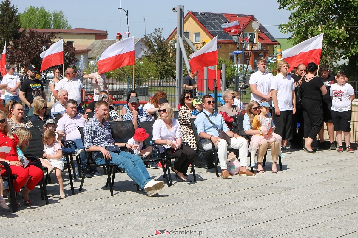 Uroczystość z okazji Narodowego Święta Konstytucji w Troszynie [03..05.2024] - zdjęcie #43 - eOstroleka.pl