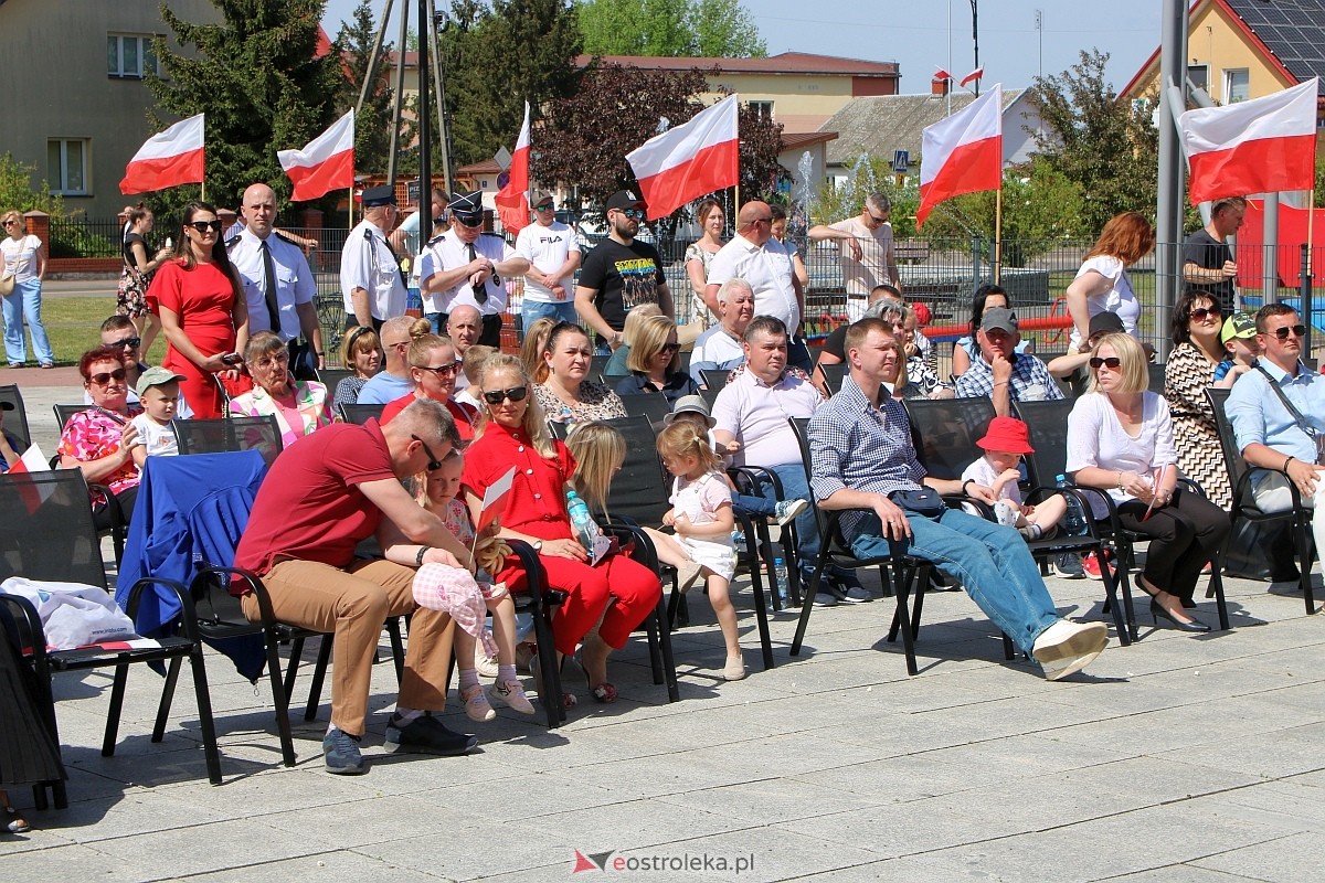 Uroczystość z okazji Narodowego Święta Konstytucji w Troszynie [03..05.2024] - zdjęcie #42 - eOstroleka.pl