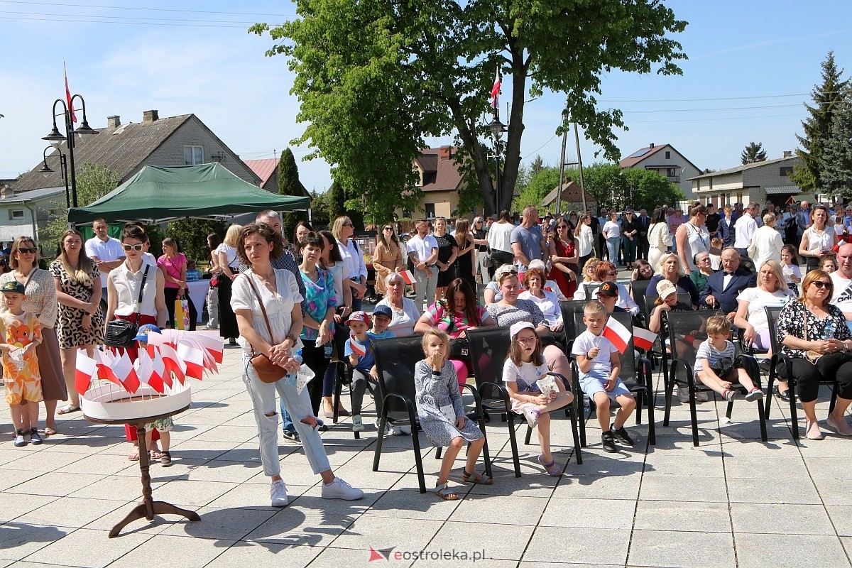 Uroczystość z okazji Narodowego Święta Konstytucji w Troszynie [03..05.2024] - zdjęcie #40 - eOstroleka.pl