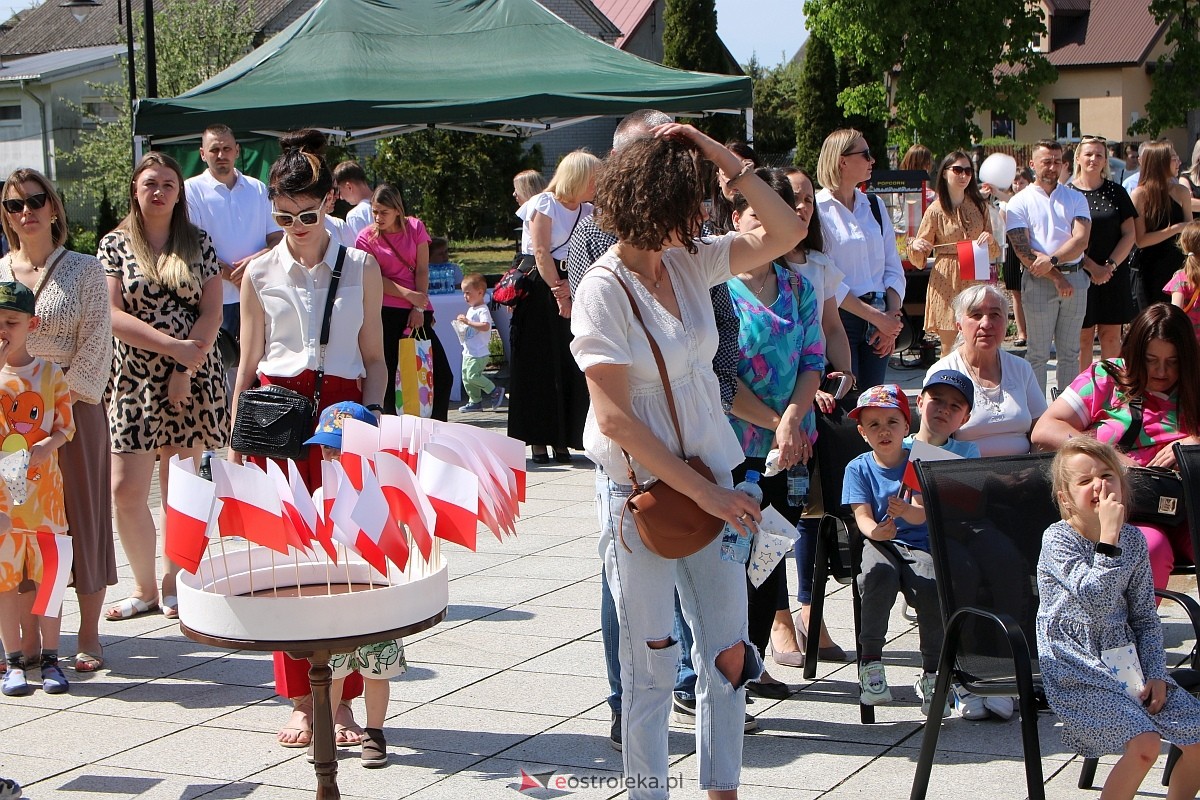 Uroczystość z okazji Narodowego Święta Konstytucji w Troszynie [03..05.2024] - zdjęcie #39 - eOstroleka.pl