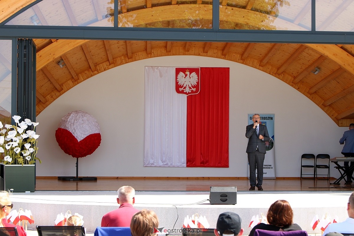Uroczystość z okazji Narodowego Święta Konstytucji w Troszynie [03..05.2024] - zdjęcie #37 - eOstroleka.pl