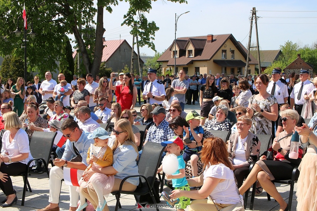 Uroczystość z okazji Narodowego Święta Konstytucji w Troszynie [03..05.2024] - zdjęcie #11 - eOstroleka.pl