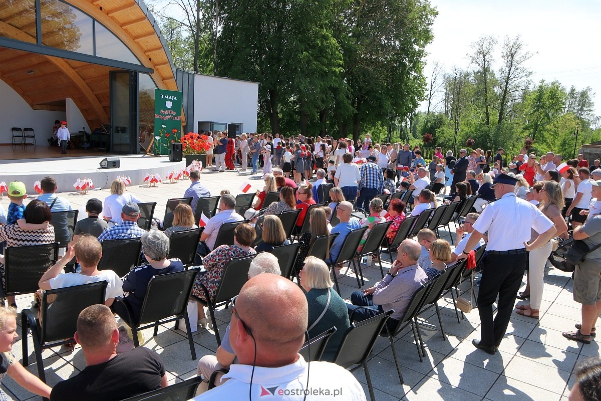 Uroczystość z okazji Narodowego Święta Konstytucji w Troszynie [03..05.2024] - zdjęcie #6 - eOstroleka.pl