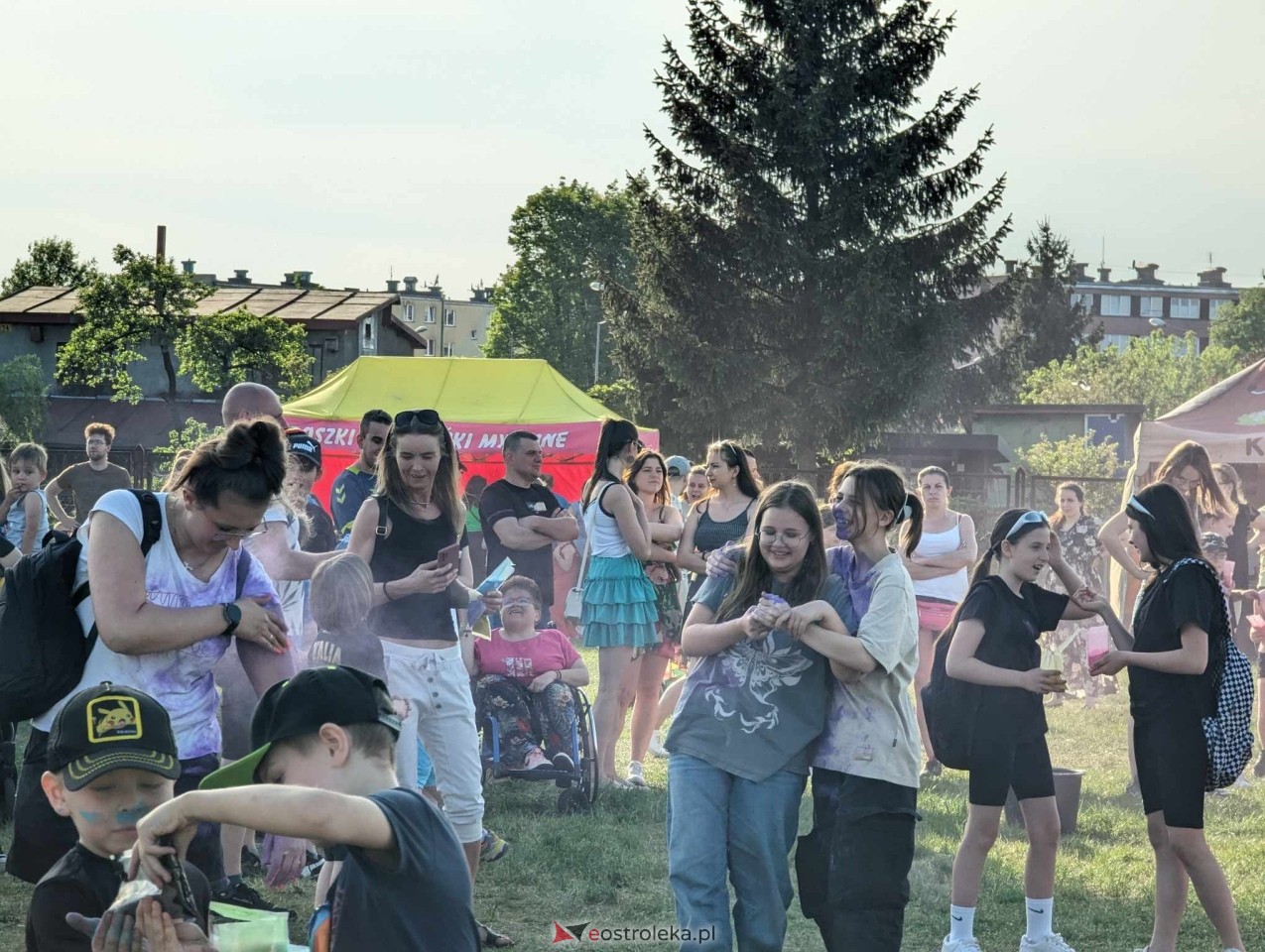 Festiwal kolorów w Ostrołęce [03.05.2024] - zdjęcie #34 - eOstroleka.pl
