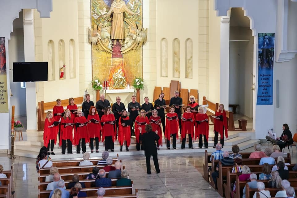 Koncert Ostrołęckiego Chóru Kameralnego Po nocnej rosie... [05.05.2024] - zdjęcie #9 - eOstroleka.pl