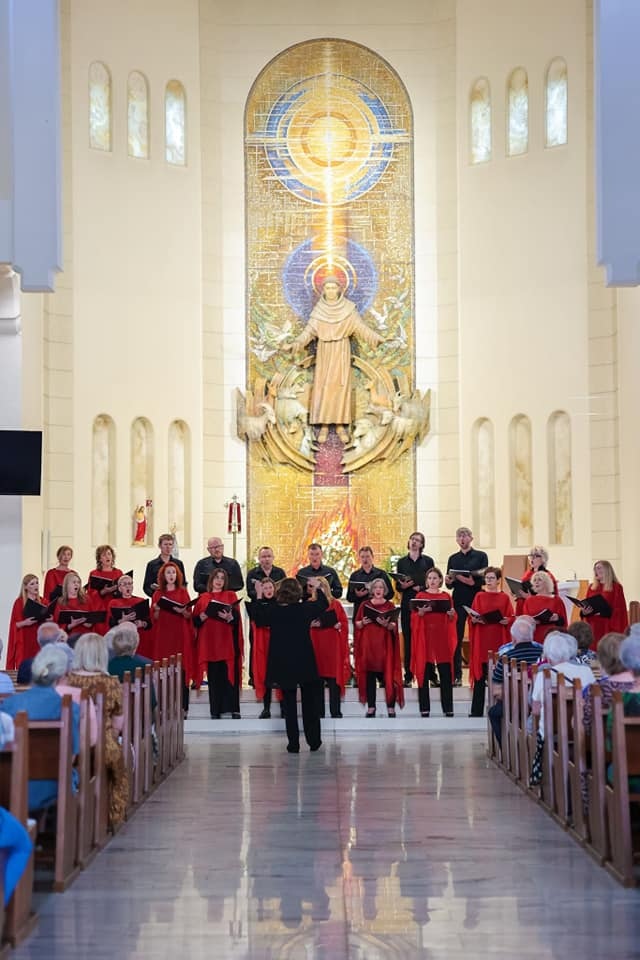 Koncert Ostrołęckiego Chóru Kameralnego Po nocnej rosie... [05.05.2024] - zdjęcie #8 - eOstroleka.pl