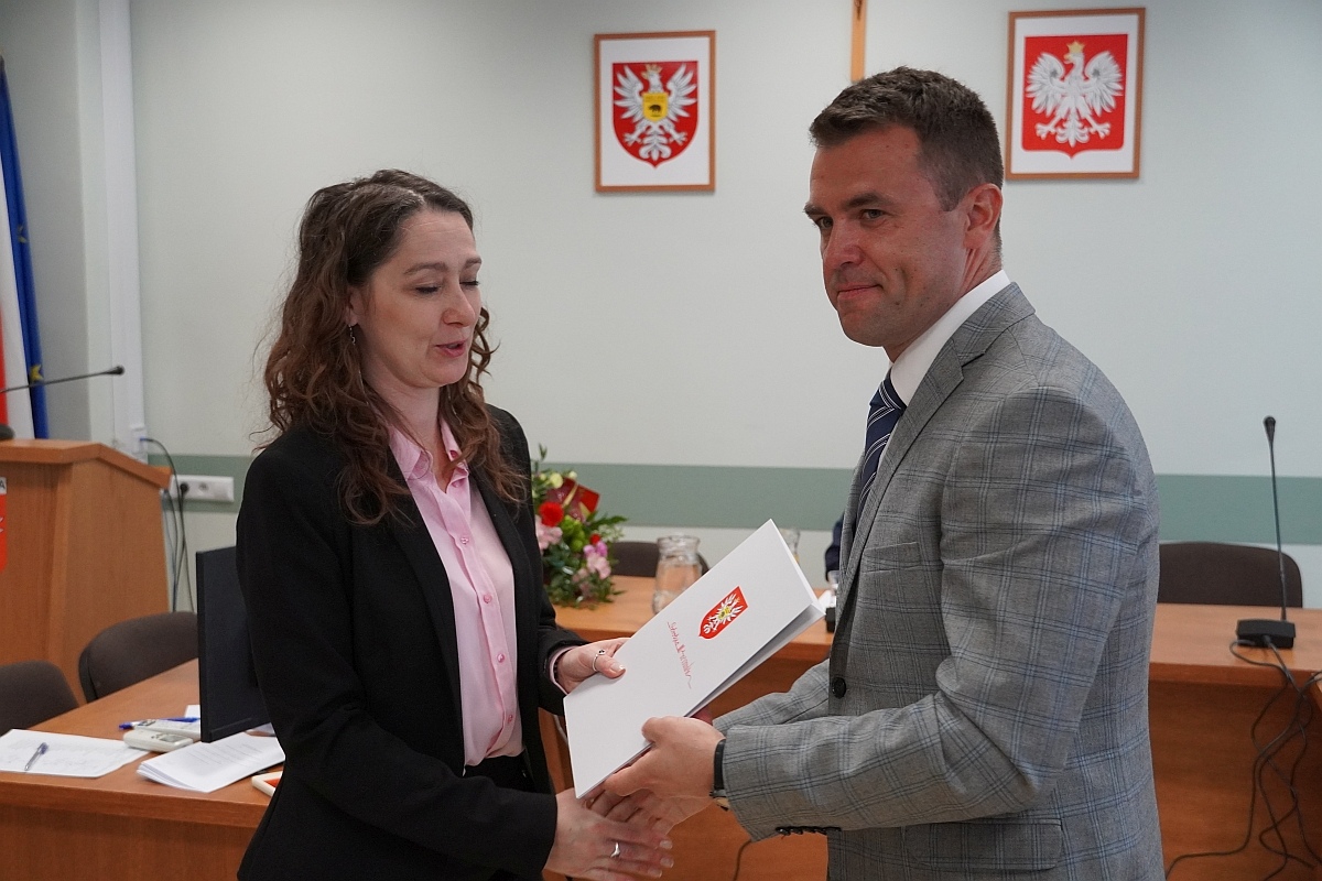 Sesja rady miasta Ostrołęki [07.05.2024] - zdjęcie #75 - eOstroleka.pl