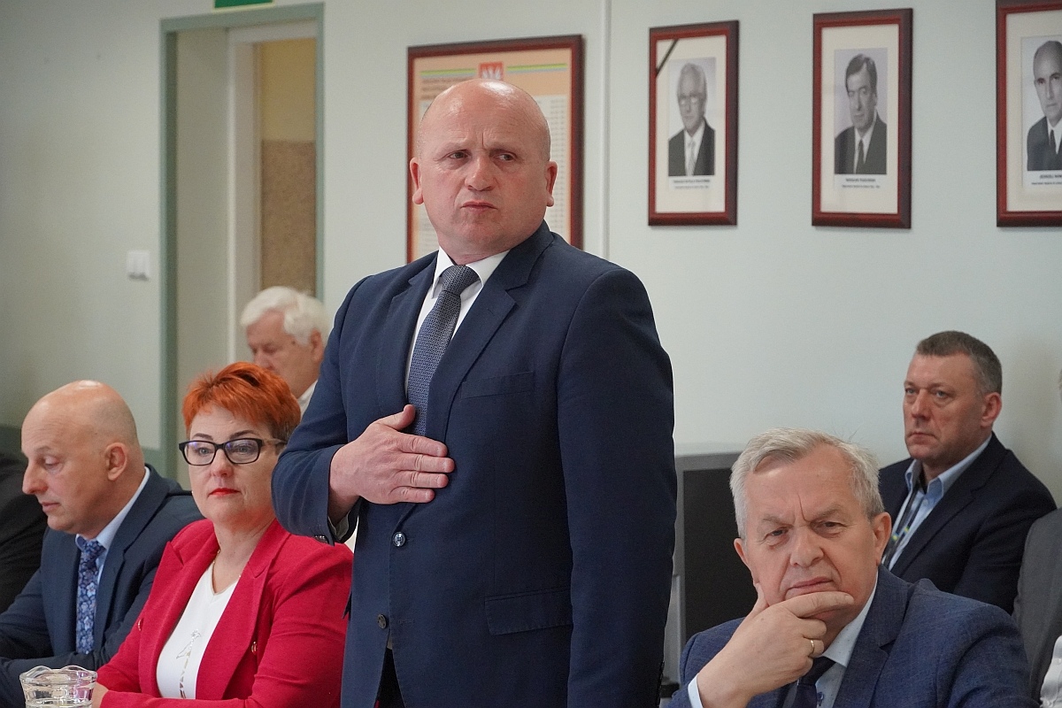 Sesja rady miasta Ostrołęki [07.05.2024] - zdjęcie #61 - eOstroleka.pl