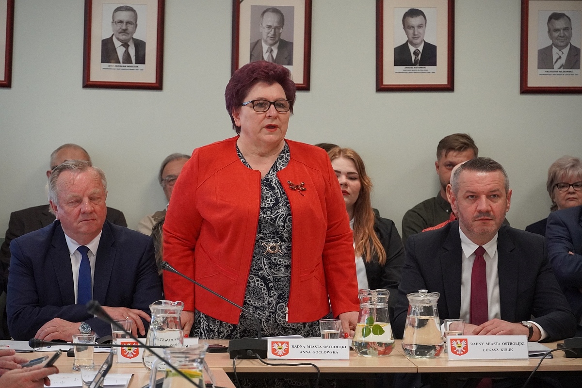 Sesja rady miasta Ostrołęki [07.05.2024] - zdjęcie #60 - eOstroleka.pl