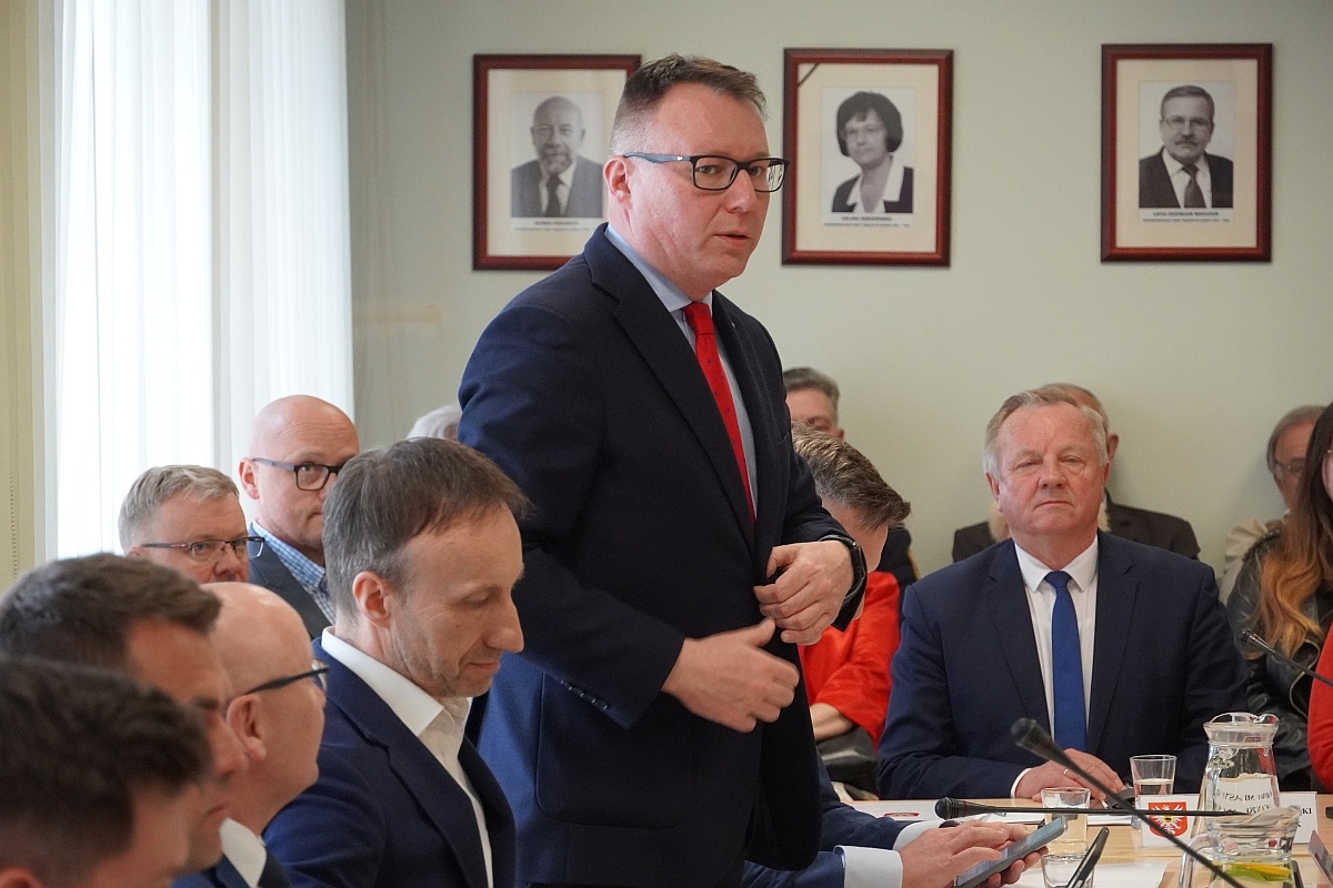 Sesja rady miasta Ostrołęki [07.05.2024] - zdjęcie #51 - eOstroleka.pl