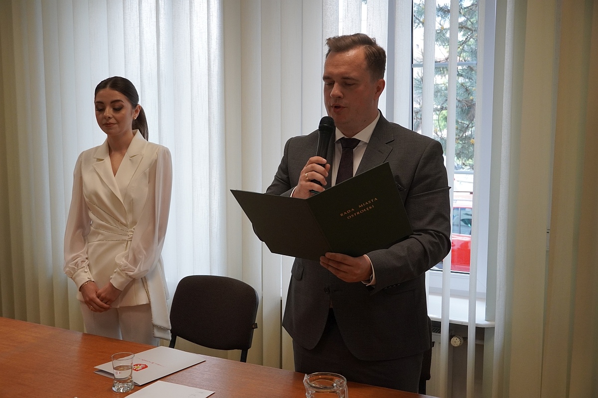 Sesja rady miasta Ostrołęki [07.05.2024] - zdjęcie #30 - eOstroleka.pl