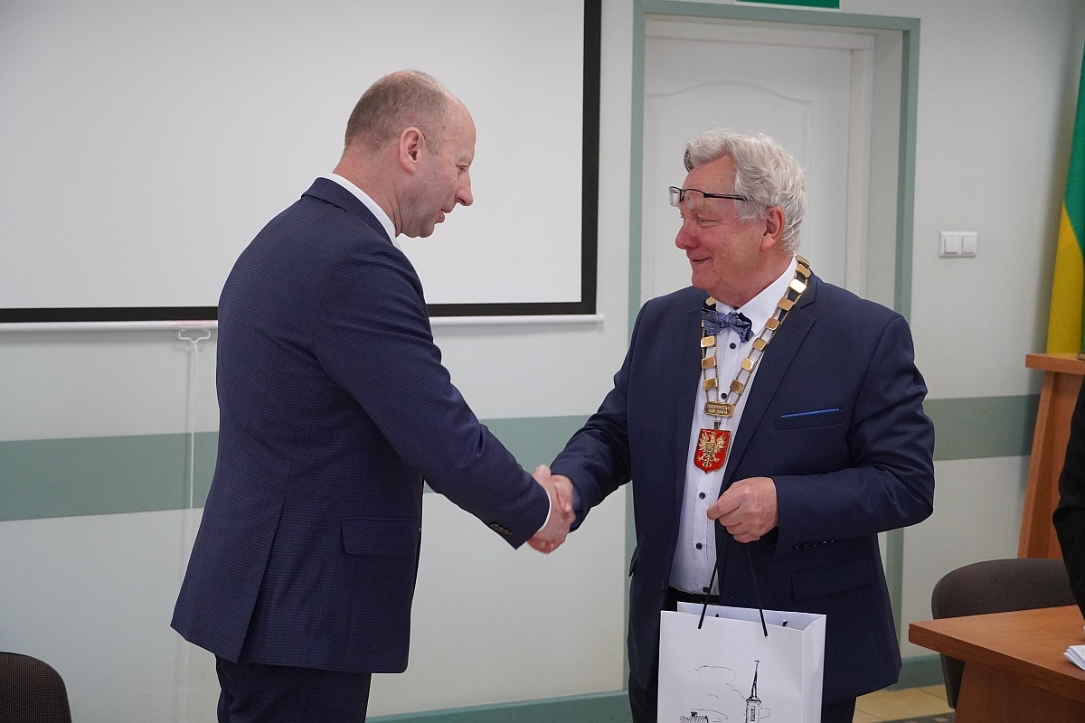 Sesja rady miasta Ostrołęki [07.05.2024] - zdjęcie #20 - eOstroleka.pl