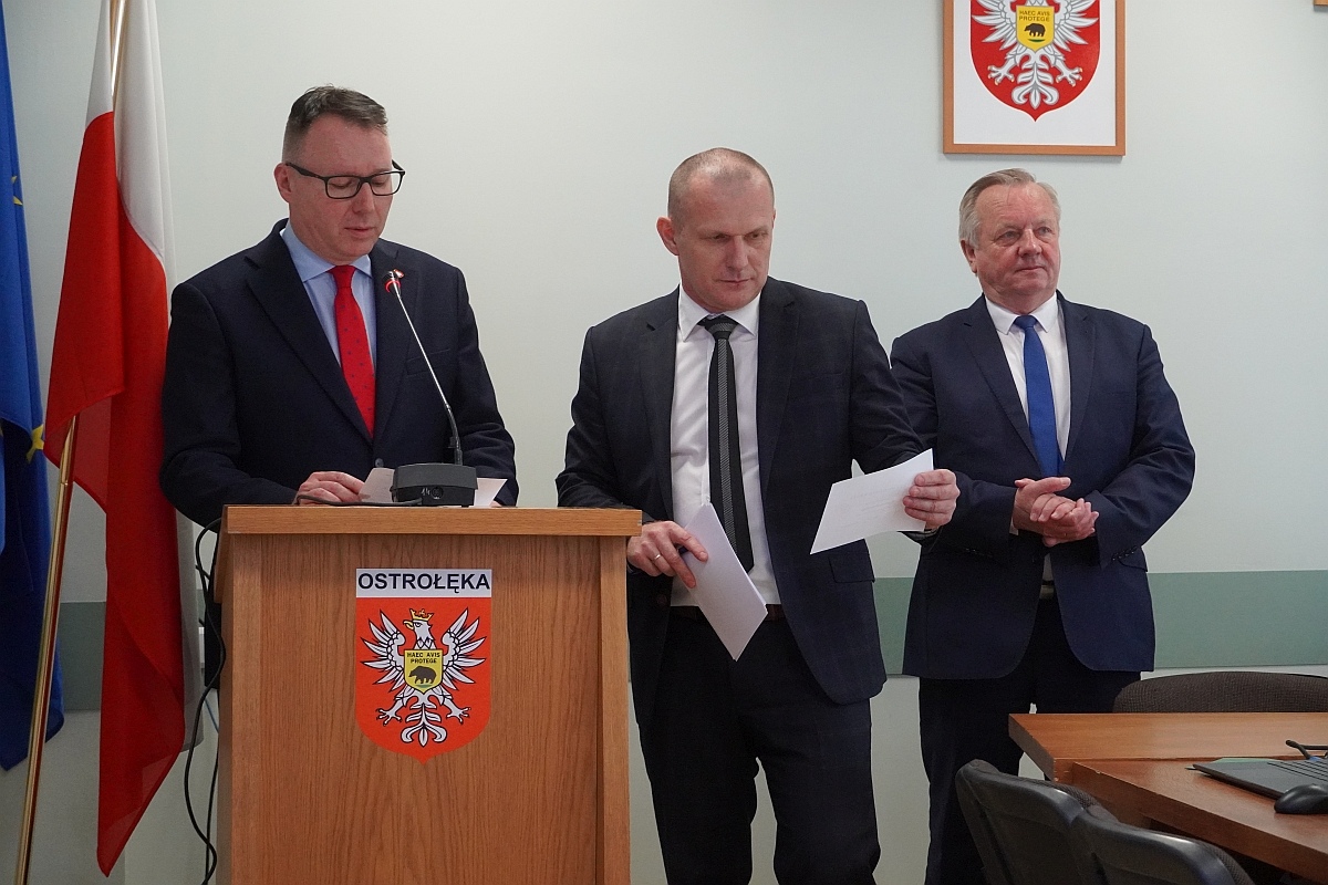 Sesja rady miasta Ostrołęki [07.05.2024] - zdjęcie #19 - eOstroleka.pl