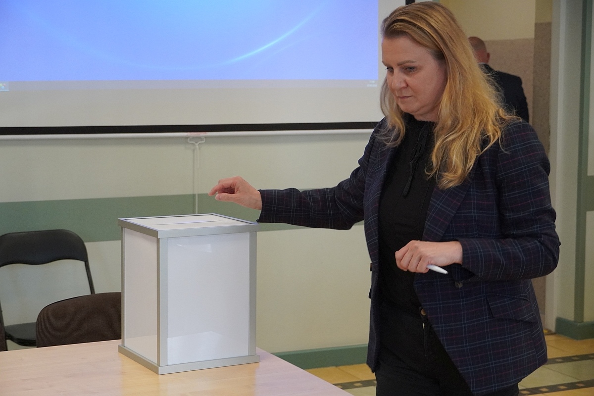 Sesja rady miasta Ostrołęki [07.05.2024] - zdjęcie #10 - eOstroleka.pl