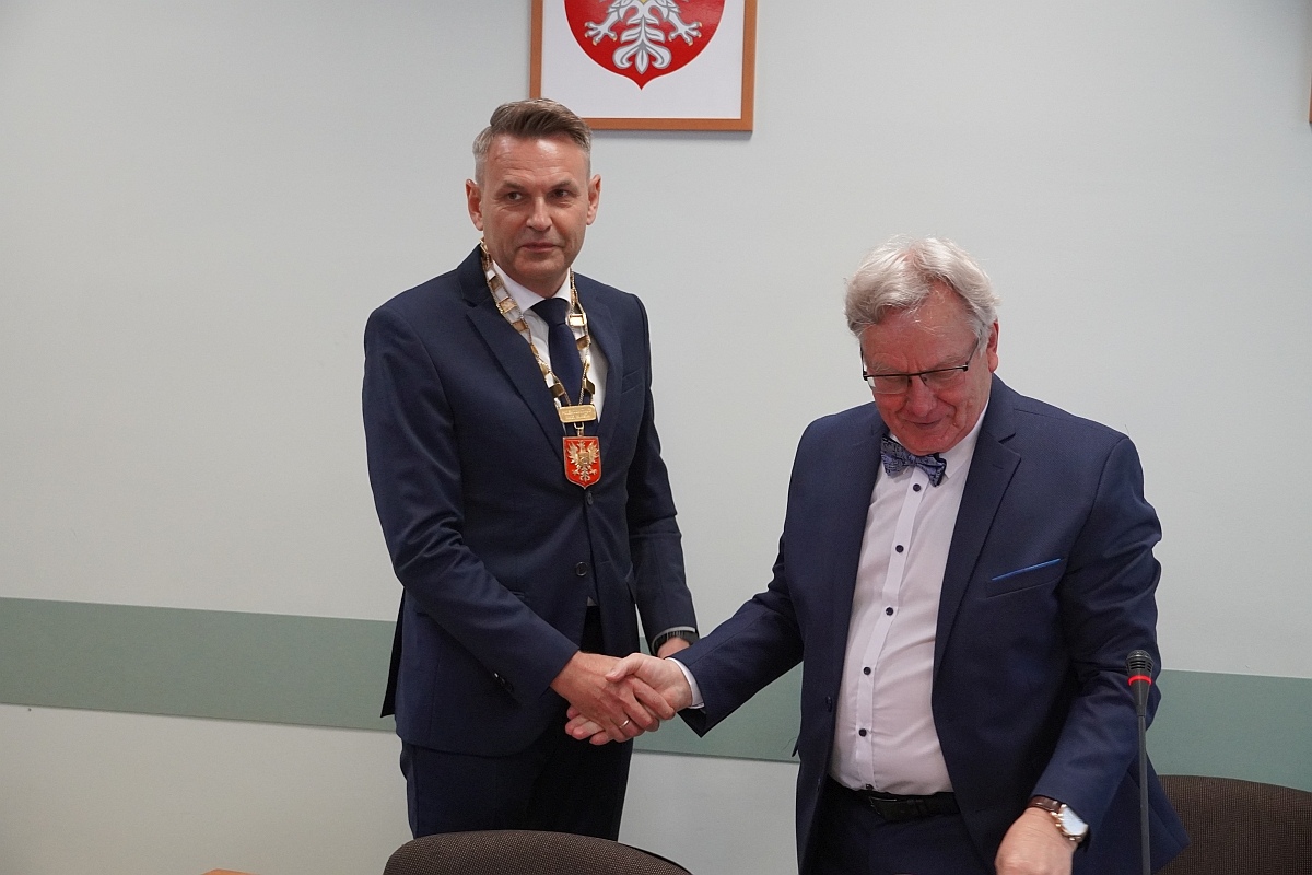 Sesja rady miasta Ostrołęki [07.05.2024] - zdjęcie #1 - eOstroleka.pl