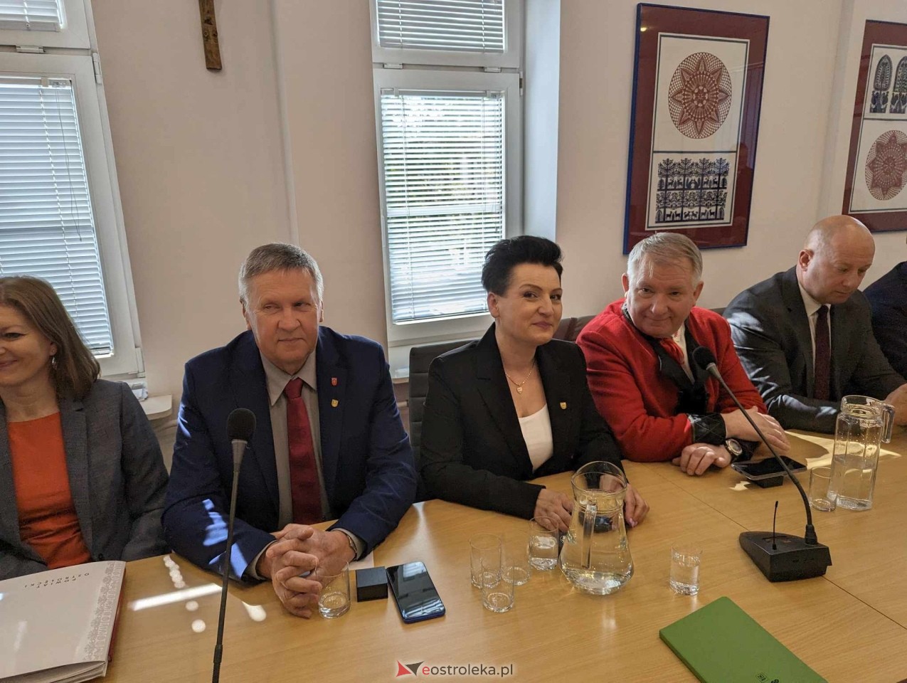 Sesja rady powiatu ostrołęckiego [07.05.2024] - zdjęcie #79 - eOstroleka.pl